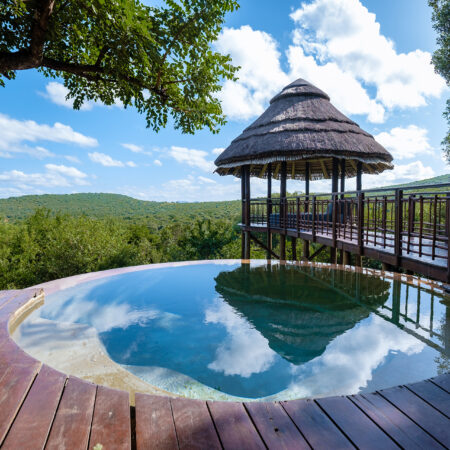 luxury pool, South Africa Kwazulu natal, luxury safari lodge in the bush of a Game reserve