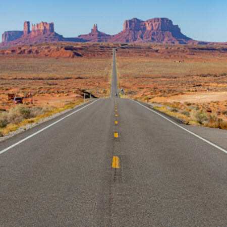 North-America_UT_-Monument-Valley_Tour-K8A_7W5A1098