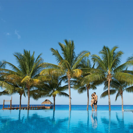 SEACZ-Couple-InfinityPool-1-CB