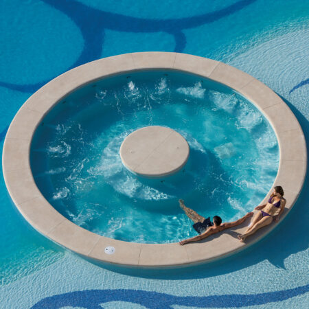 SECHU-EXT-Couple-Whirlpool-1-CB